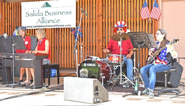 Freedom Singers at Riverside Park
