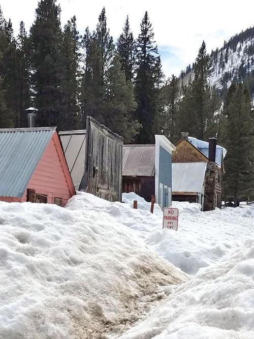 No parking on snow