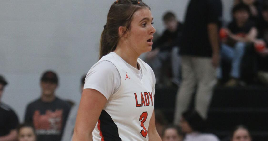 Coalfield's Wright reaches career 1,000-point mark