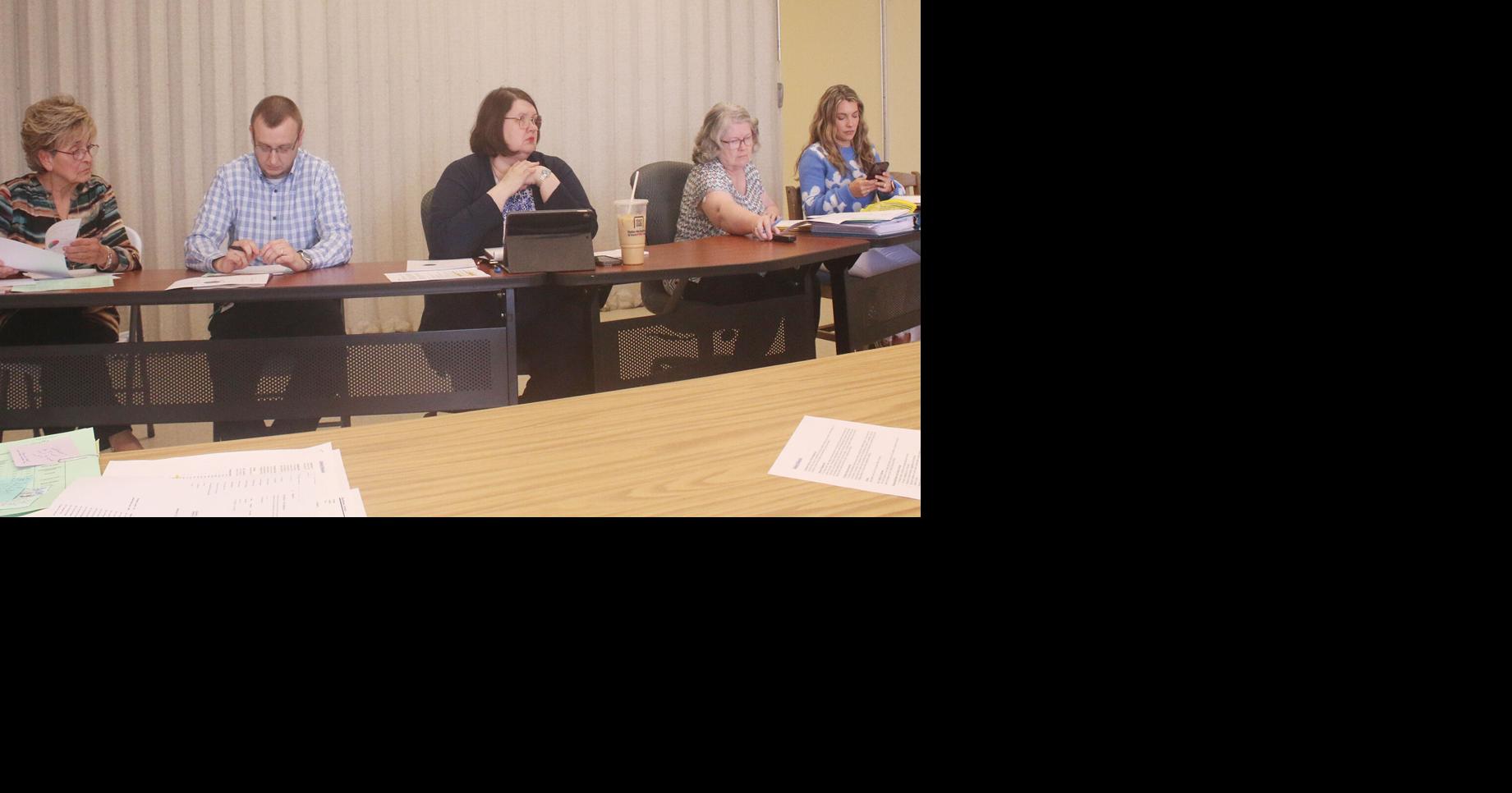 Library board makes recommendations for two new members: Garrett ...