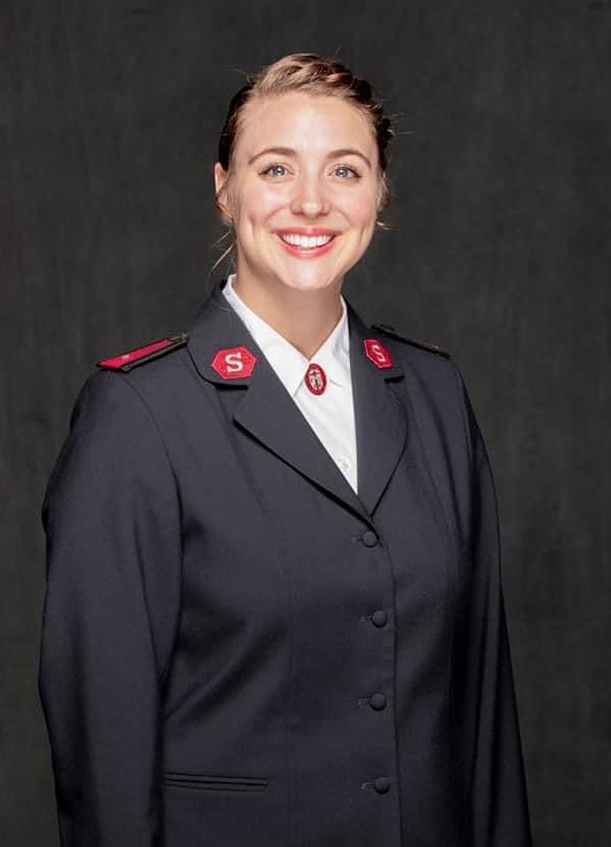 Salvation Army's new leader hopes to strengthen outreach - Vimarsana News