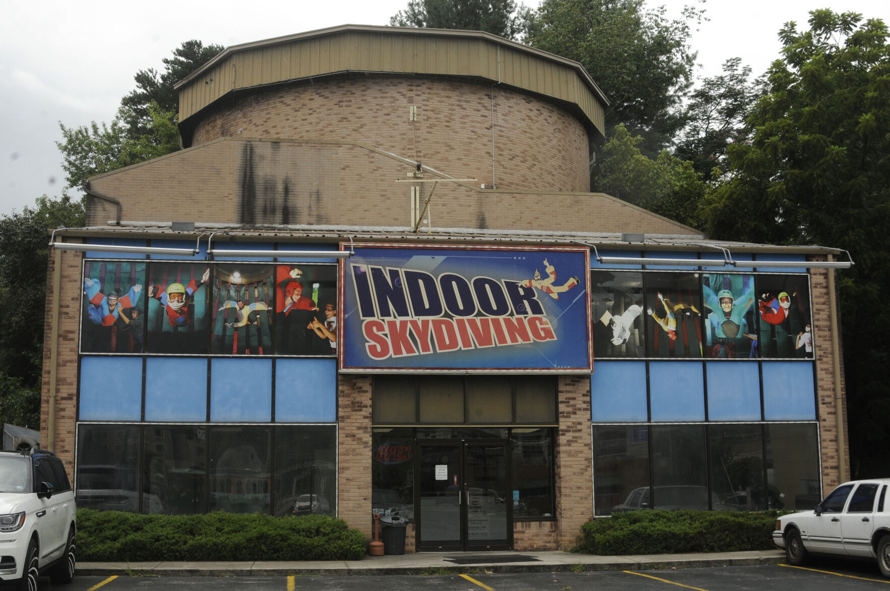 Flyaway Indoor Skydiving closing after 40 years News