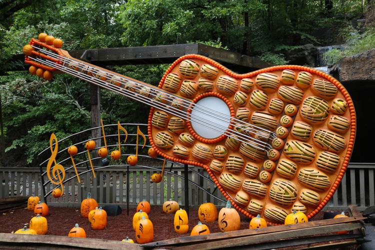 Dollywood Harvest Festival Celebrates the beauty of the Smokies News