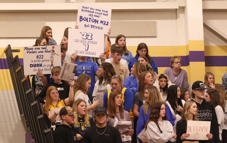 Jellico Blue Devils win district tournament Lafollette