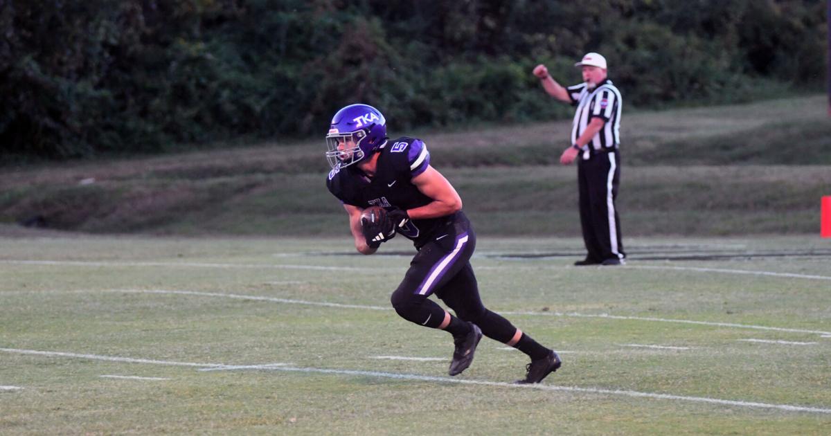 Lions dominate Ezell-Harding, 44-0 | Sports | themountainpress.com