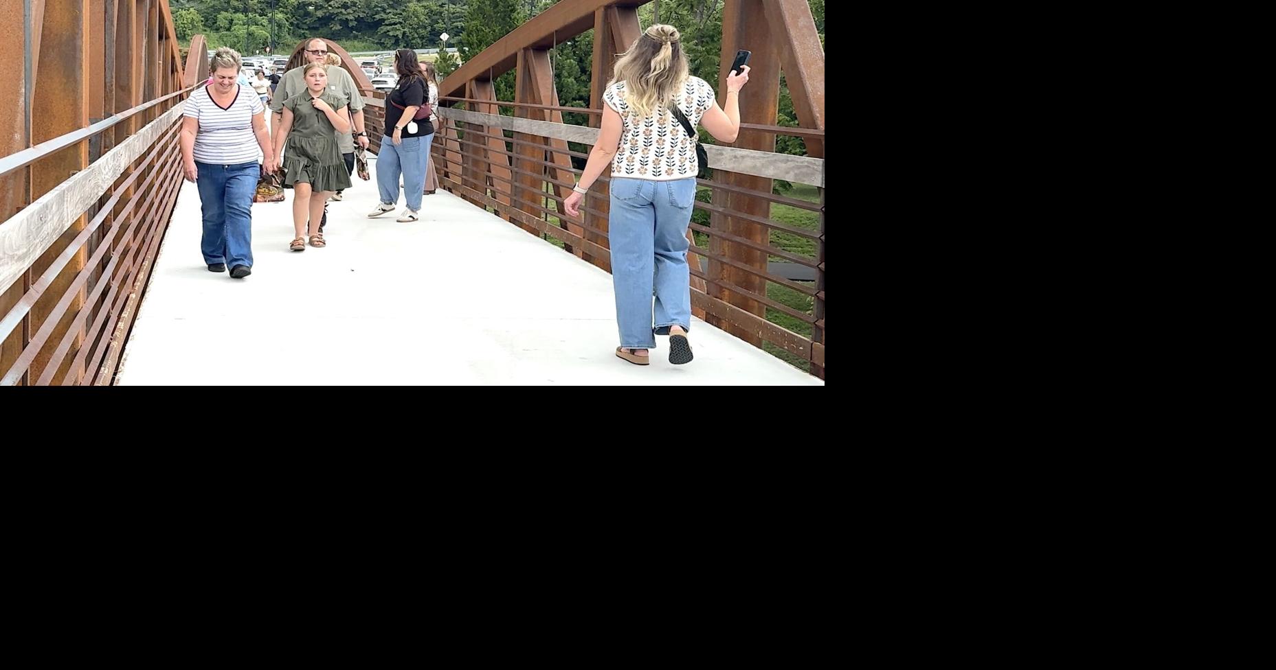 Local businesses give bridge to Pigeon Forge