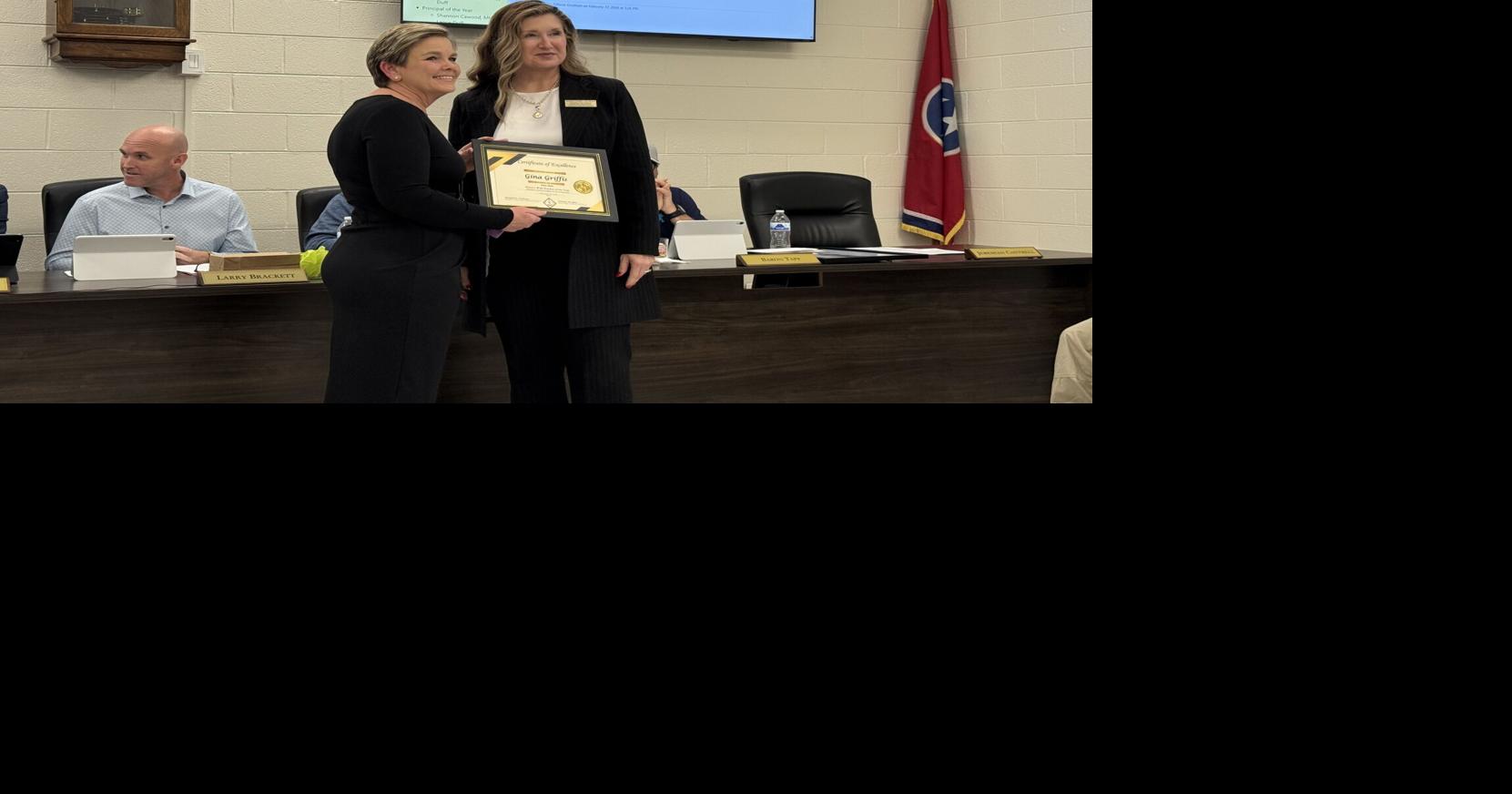 School board recognizes principal and teachers of the year