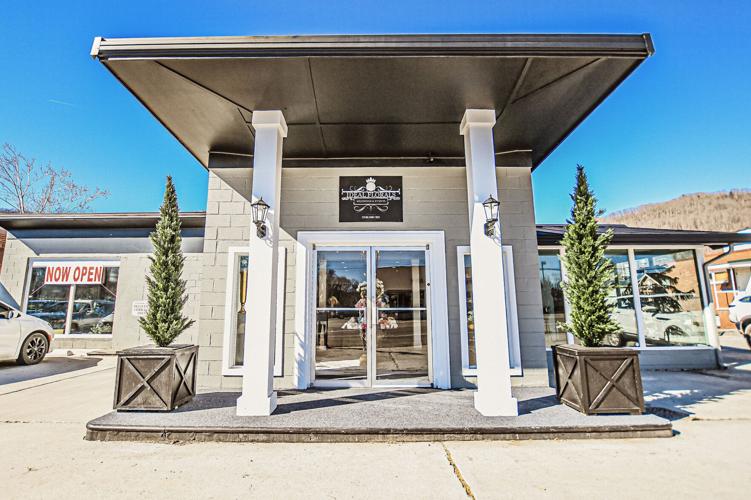 Flower shop has new owners Lafollette