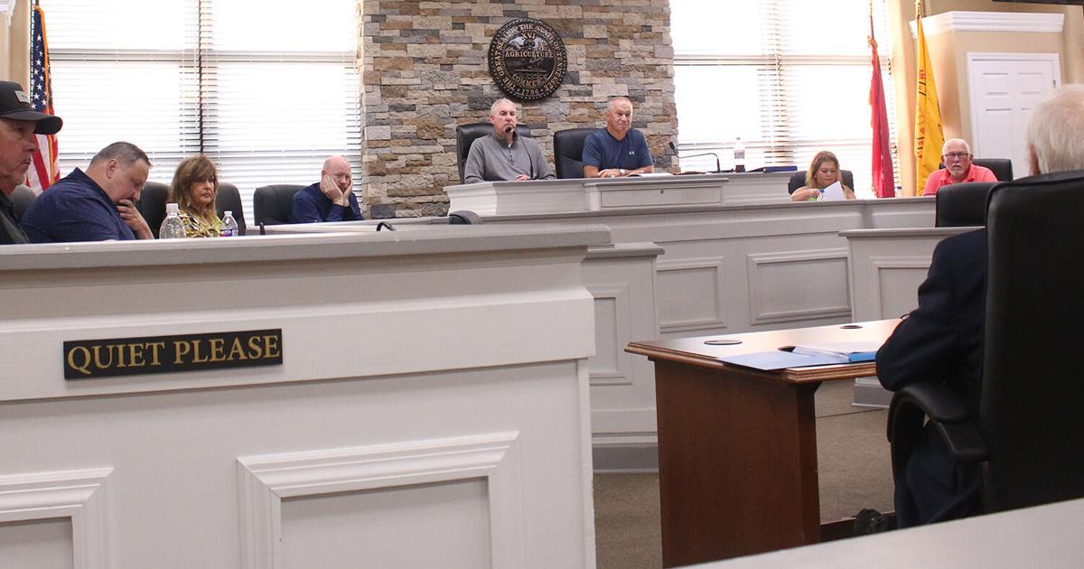 Lynch asks commission to create new workforce development director job