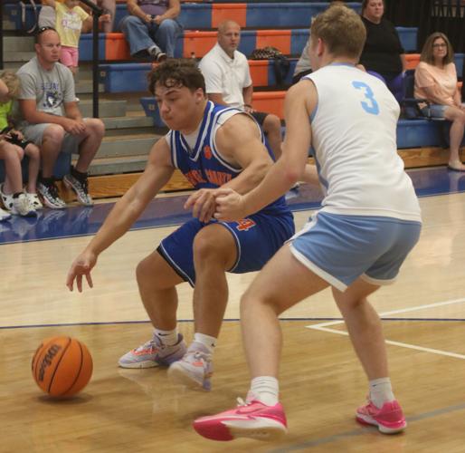 Braydon Graham drives.
