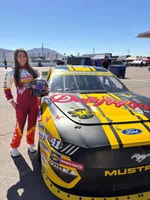 Dollywood Parks & Resorts featured on Quinn Davis’ race car for Friday’s Kyle Busch Classic at Las Vegas
