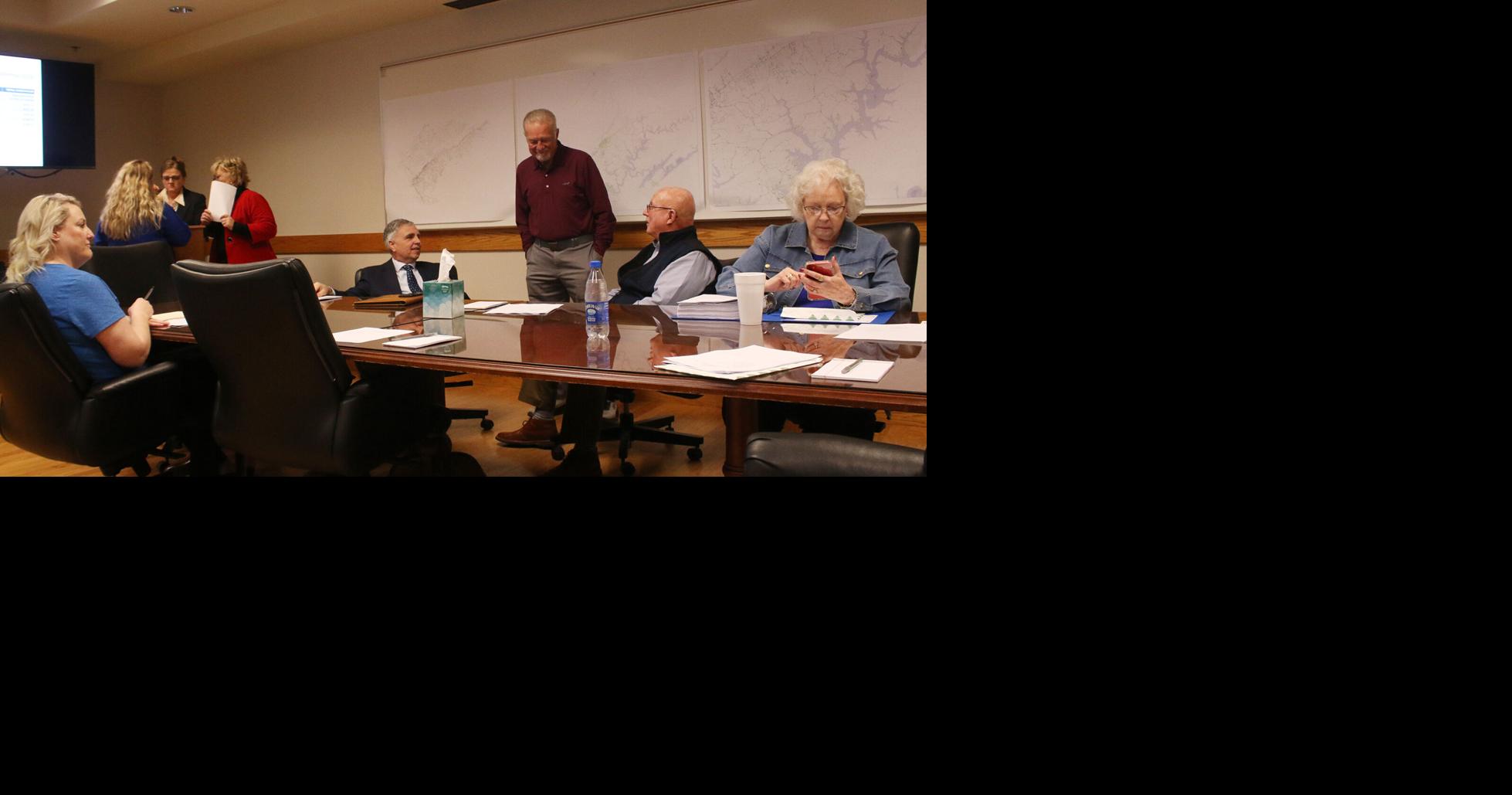 LUB votes to terminate GM's employment contract as part of mutual agreement