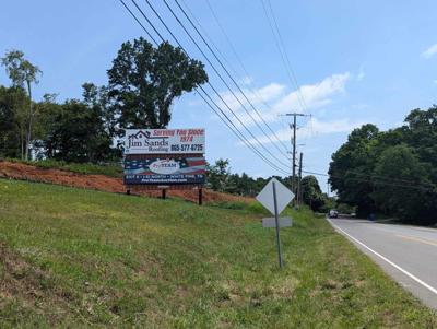 County looks to have billboards removed from Boyds Creek Hwy News