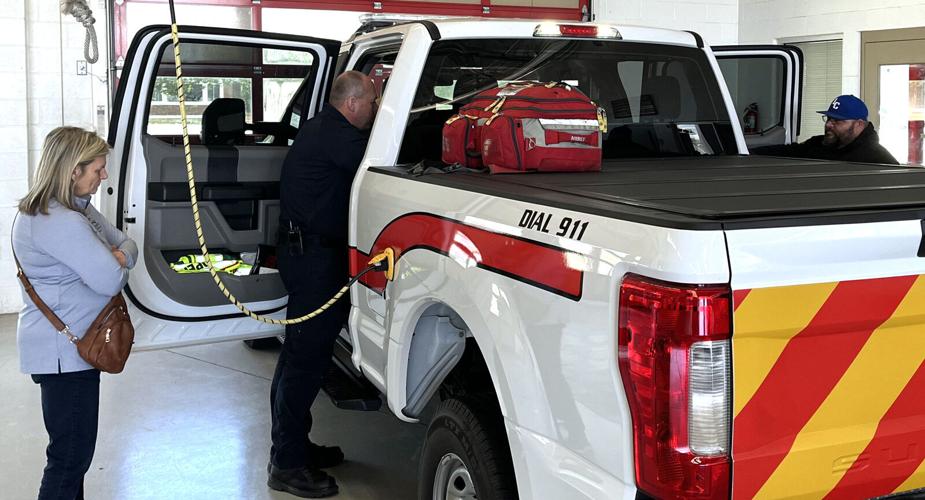 Radcliff safety agencies educate others on car seats | Local News ...