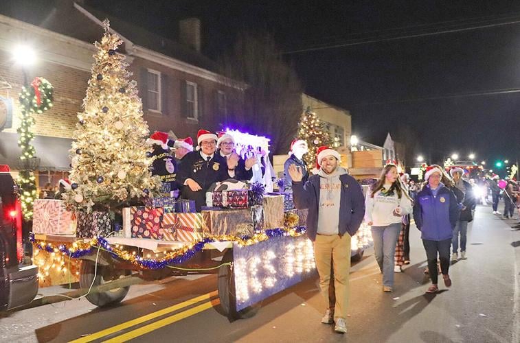 HGTV names Bardstown favorite Ky. Christmas Town Local News