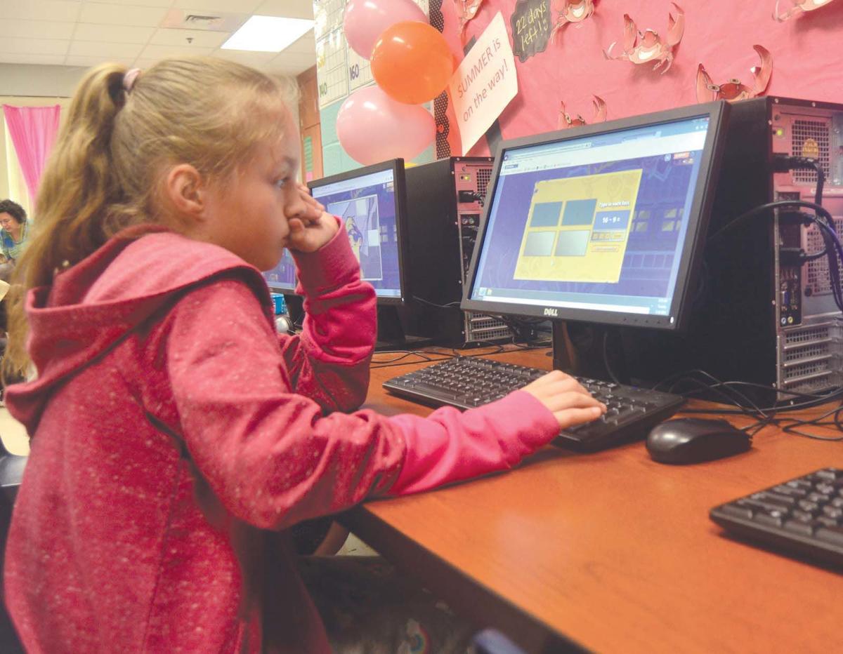 Elementary Students Play Video Games To Learn Math | Education | Thenewsenterprise.com