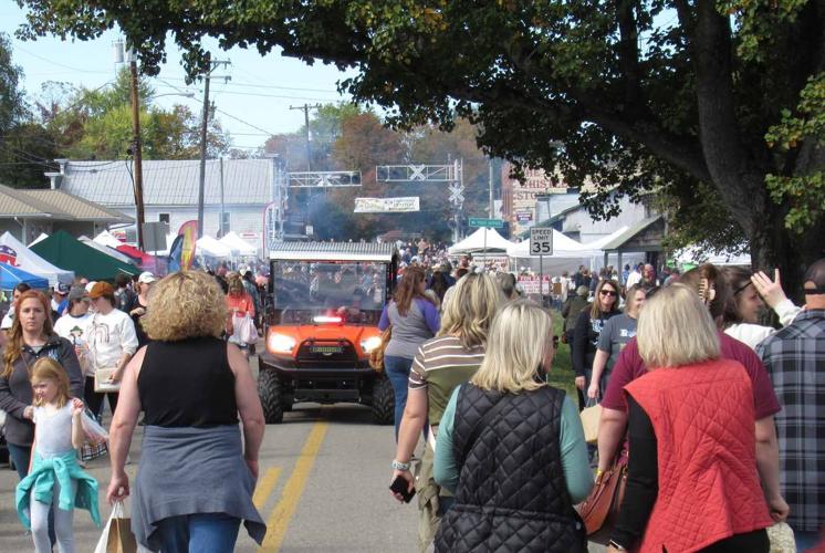 Glendale Crossing Festival draws thousands to small town Local News