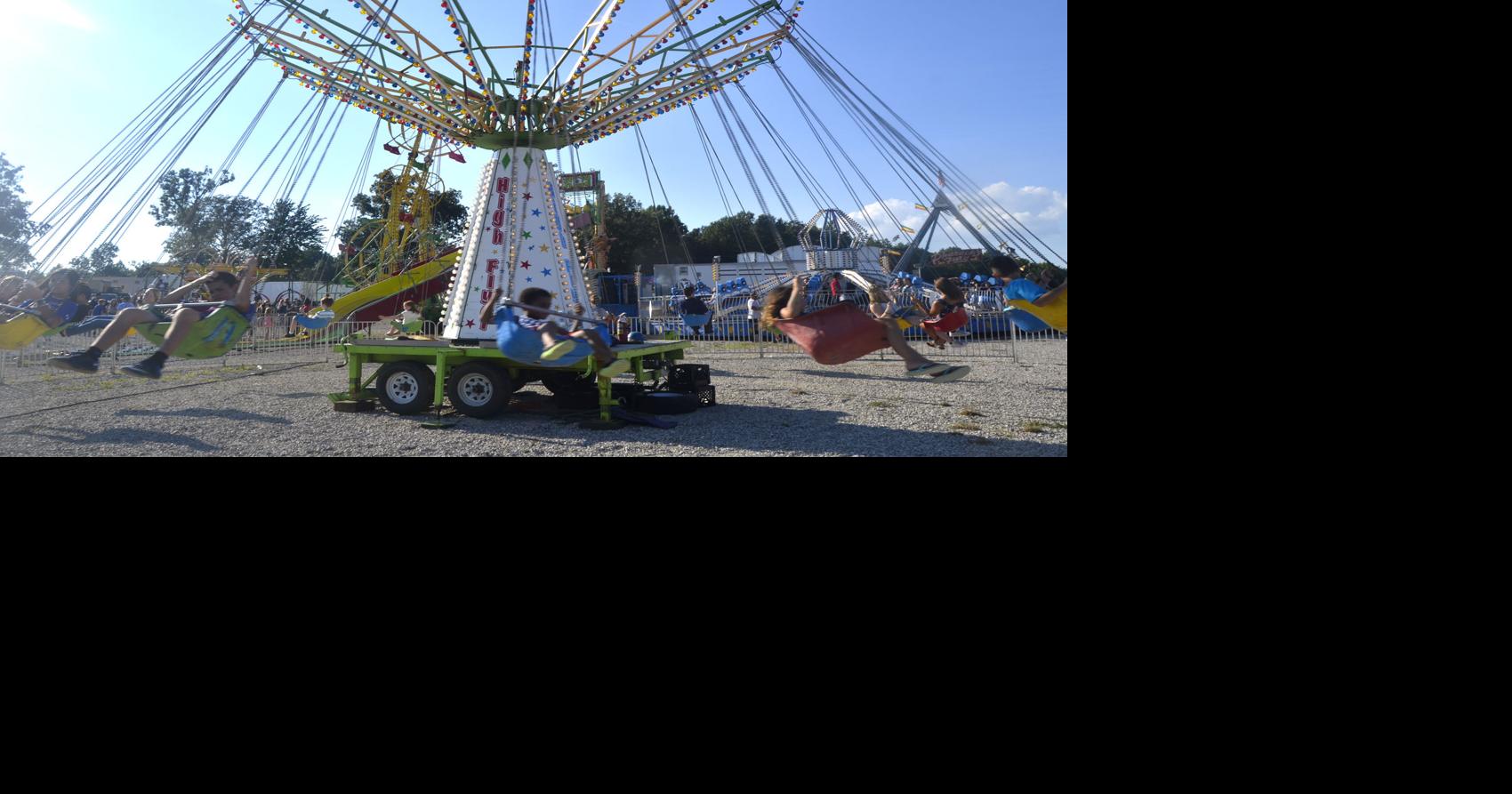 Fairgoers enjoy thrilling rides | Local News | thenewsenterprise.com