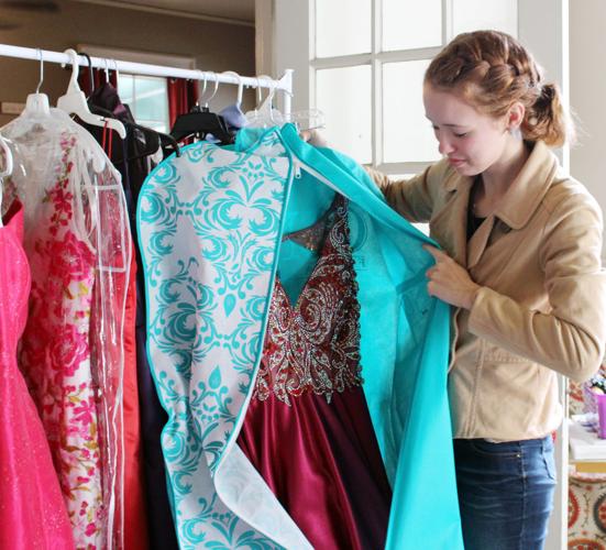 Prom: Local teen starts dress drive | Local News | thenewsenterprise.com