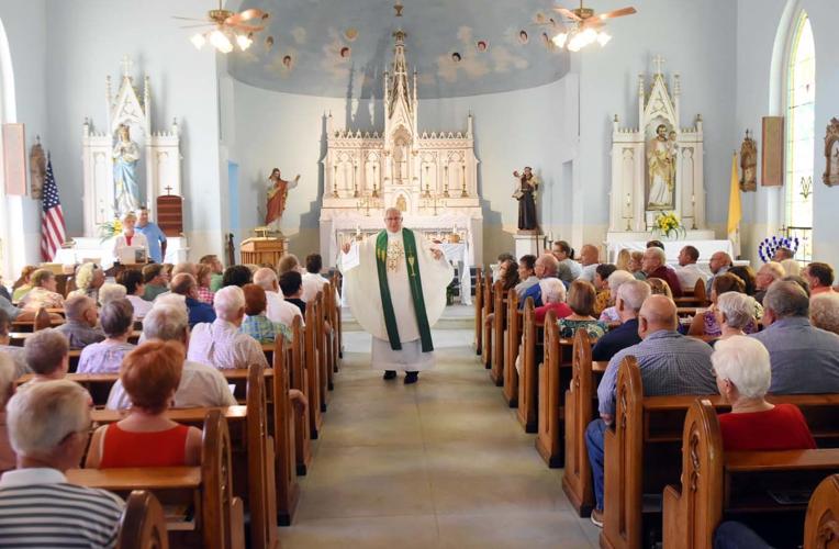 Colesburg church celebrates 210 years Worship