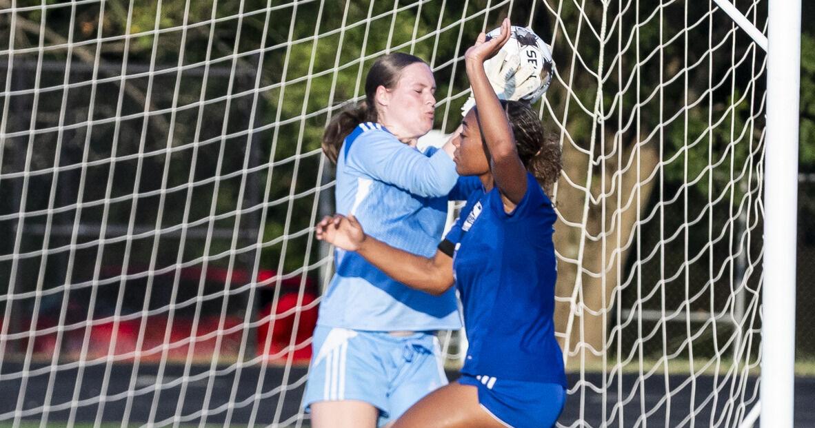 North dominates midfield play to beat John Hardin, 3-1
