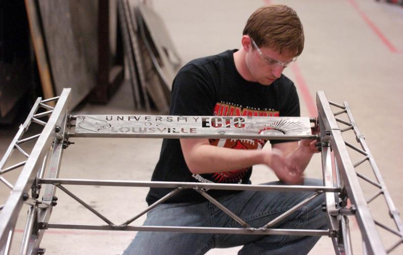 U of L heads to national bridgebuilding competition with help from