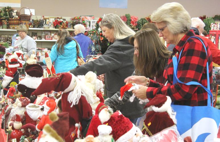 2022 Christmas Bizzar In Radcliff Ky Store Packed For Christmas Bazaar | Local News | Thenewsenterprise.com