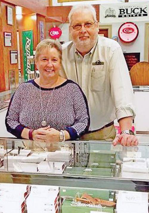 Knife show bringing ‘big name’ to Radcliff