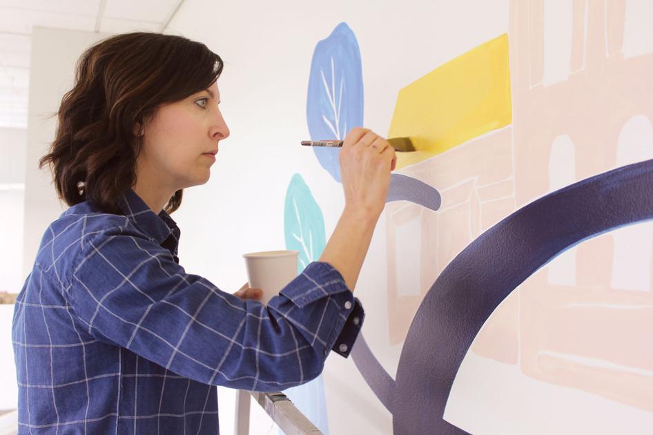 40 Foot Mural In Progress At E Town Visitors Center Local News