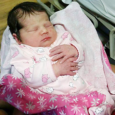 Coopers welcome Minnie Nicole | Neighbors | thenewsenterprise.com