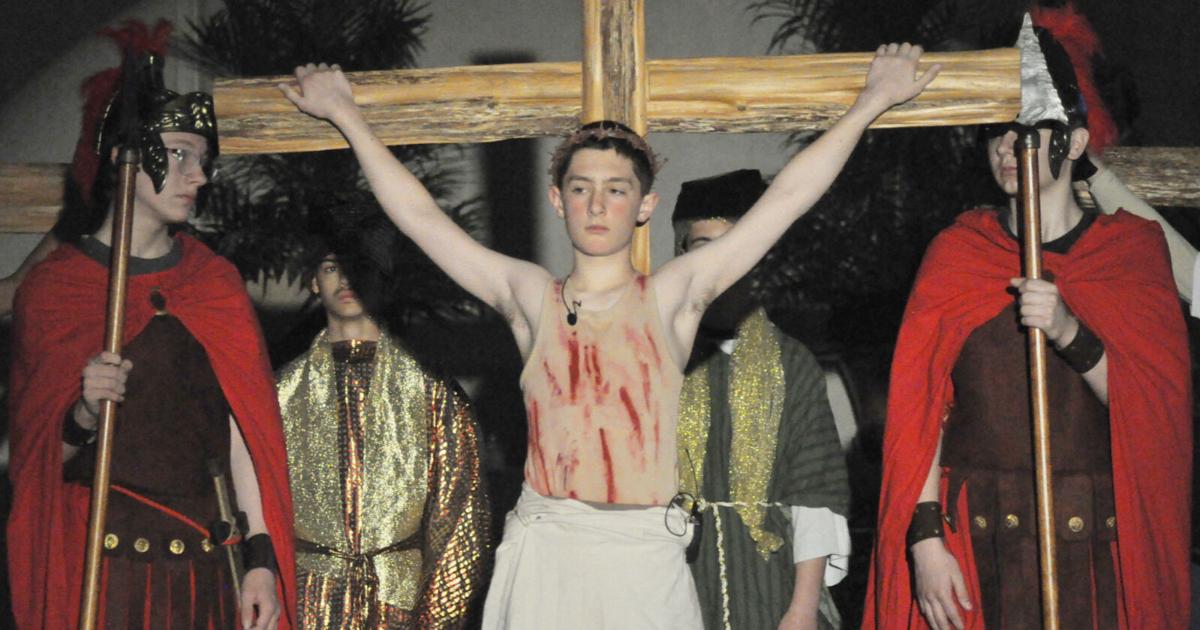 St. James students connect with Passion Play characters