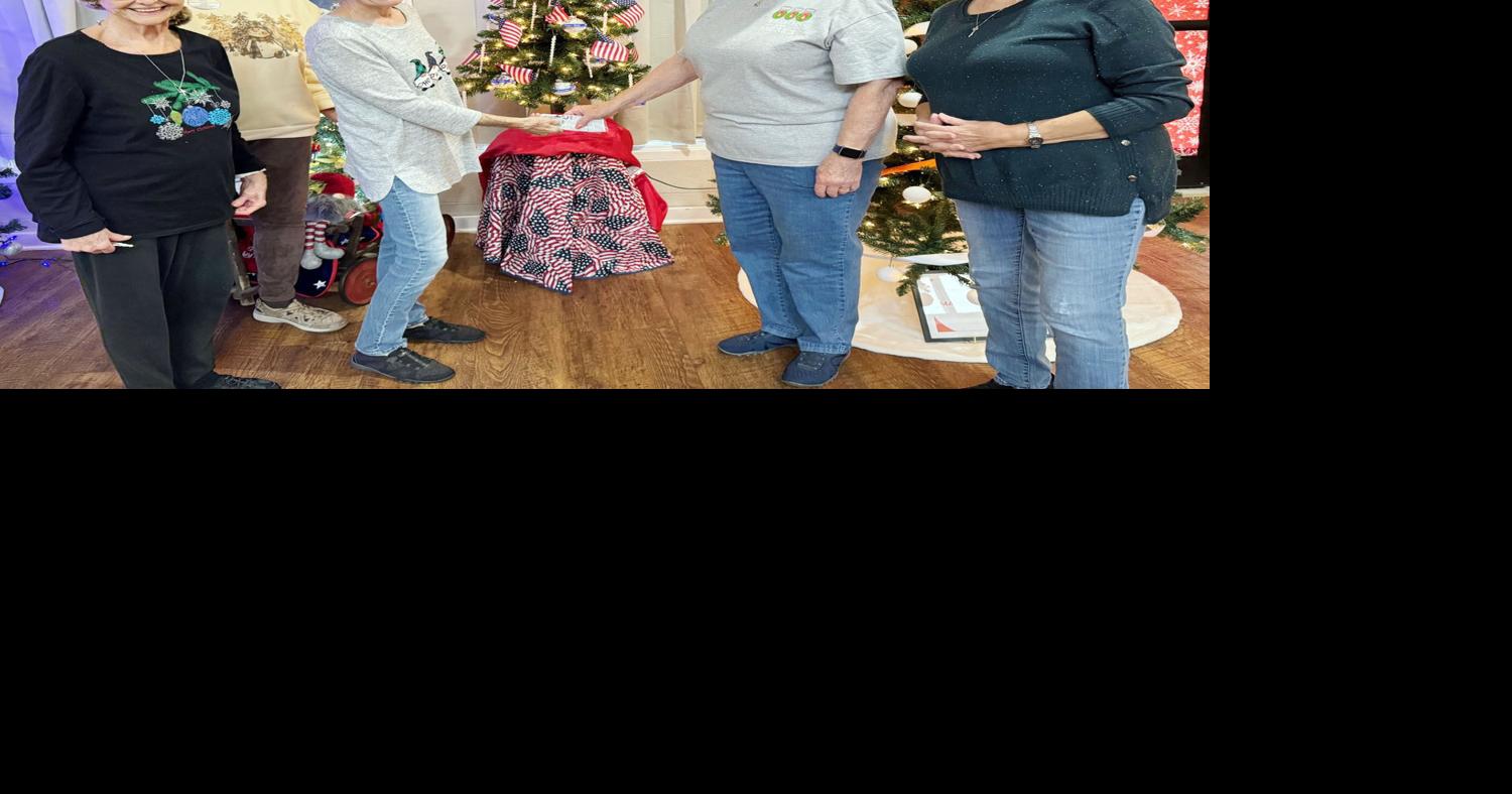 Potted Few members support Wreaths Across America | Neighbors ...