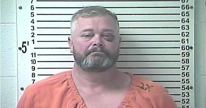 Guston man arrested on assault menacing charges after parking lot