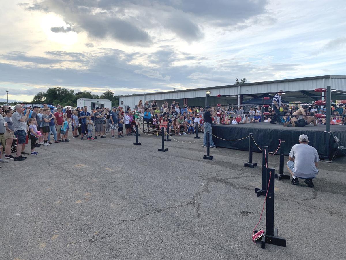 Wrestling brings out passionate fans at county fair