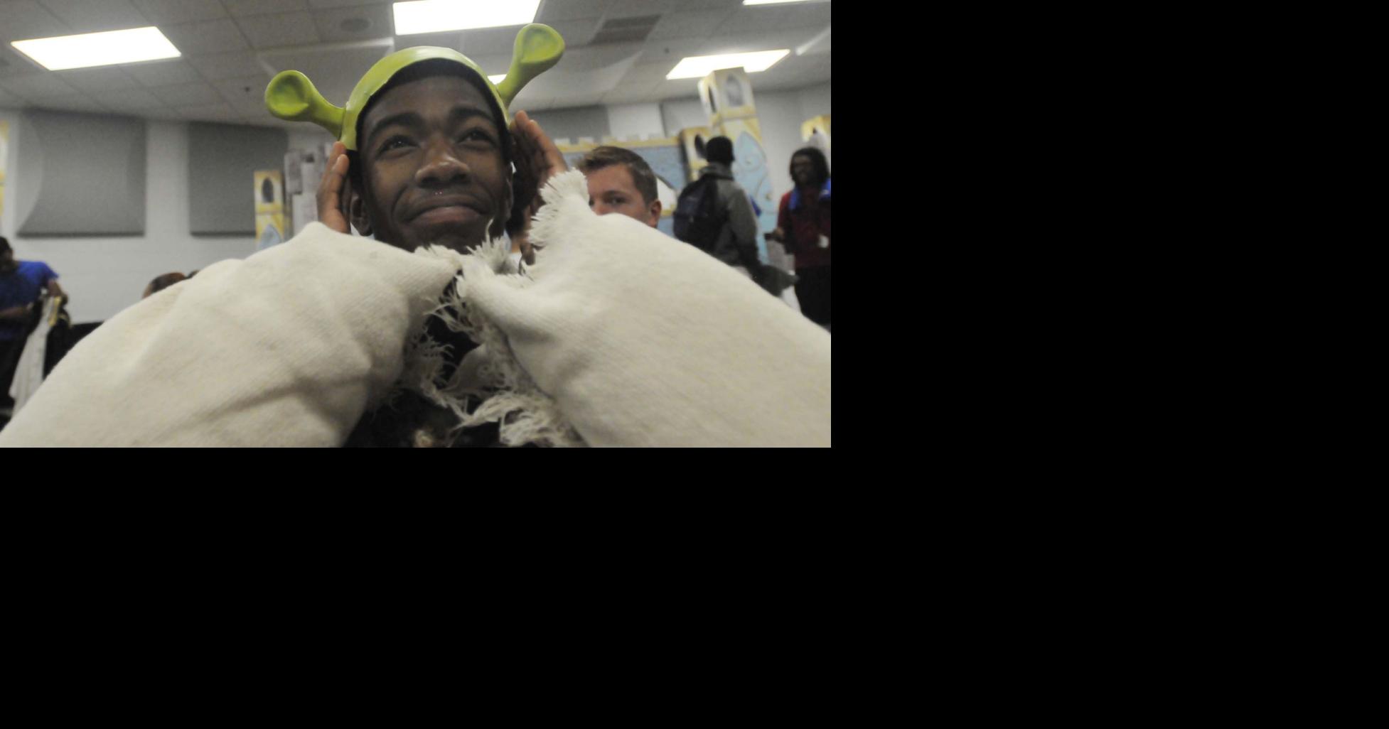 Leads in 'Shrek' share family deployments | Local News ...