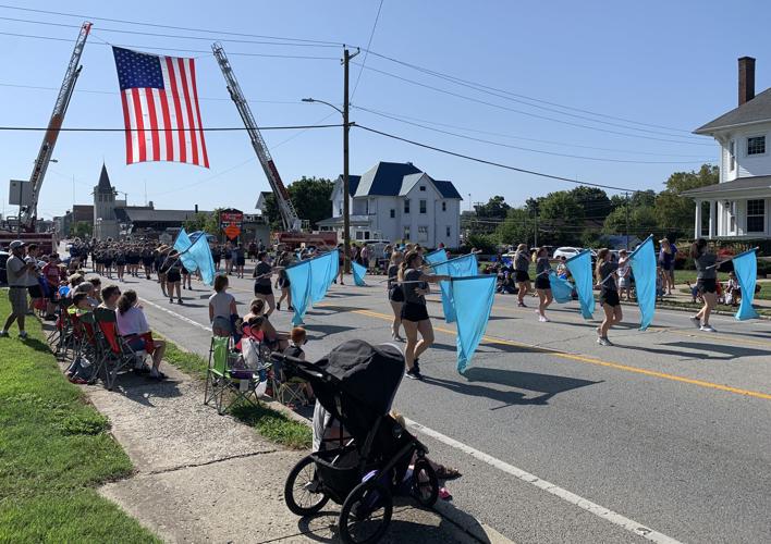 Heartland ‘hero’ parade brings out community Local News