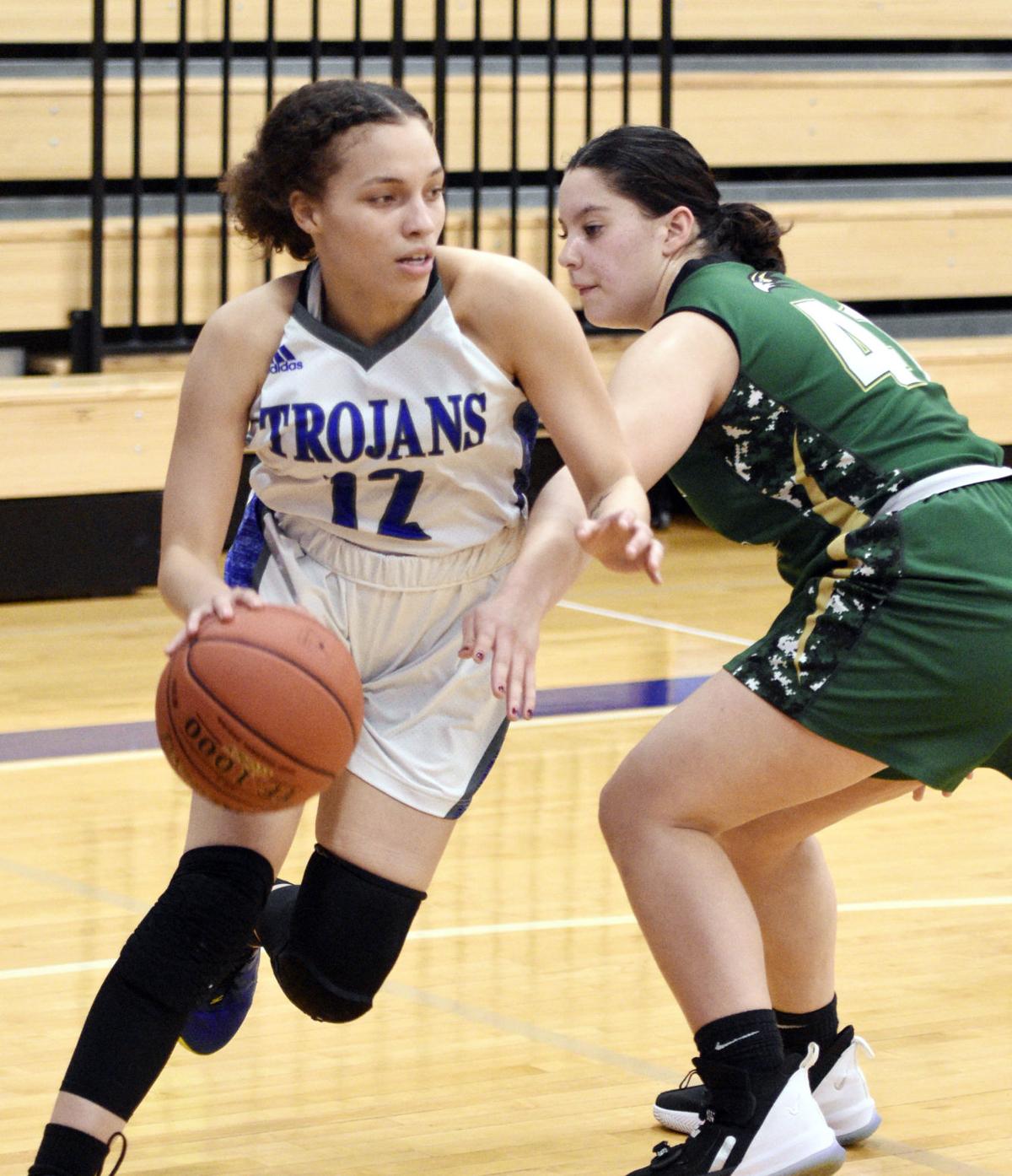 GIRLS’ BASKETBALL North wraps up 3 seed after beating Knox Sports