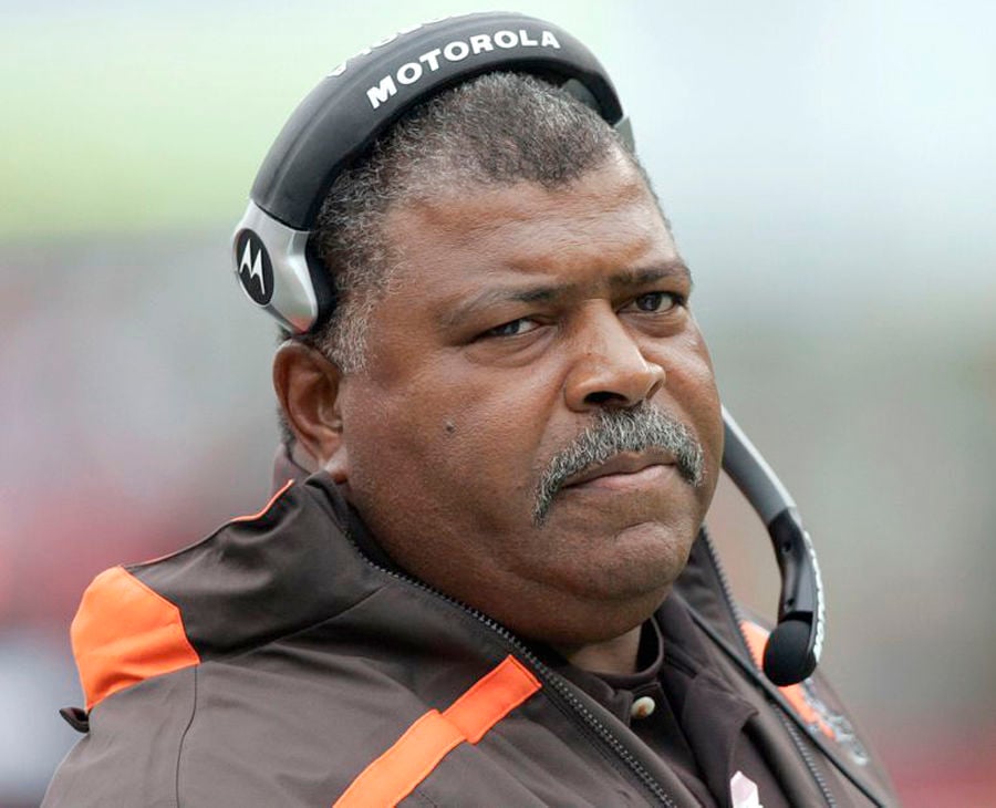 After 50 years in coaching, Romeo Crennel enters retirement, Sports