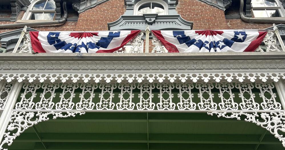 Holt Home welcomes community