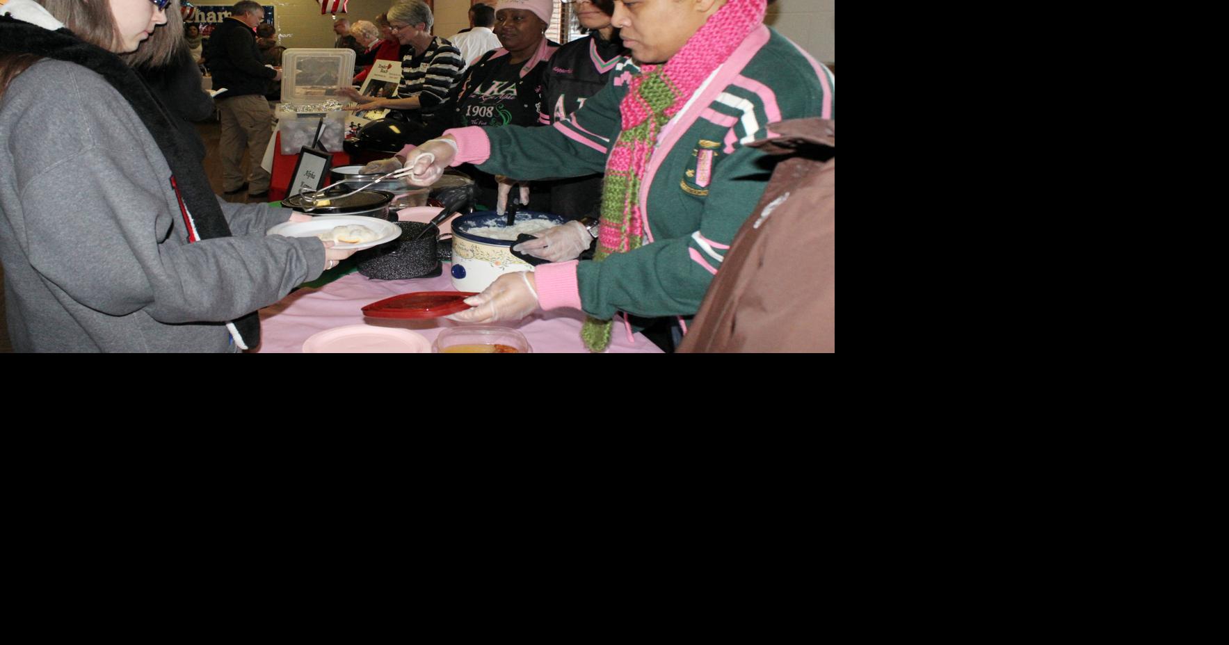 Weather doesn’t stop Radcliff Mayor’s Breakfast Local News