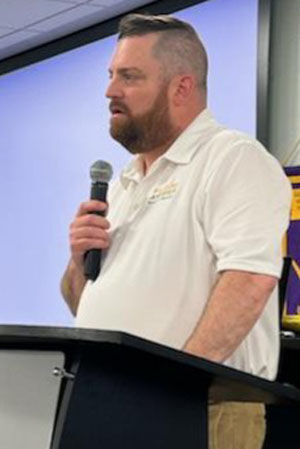 Dennis Welcomed As Guest Speaker At Lions Club Meeting 