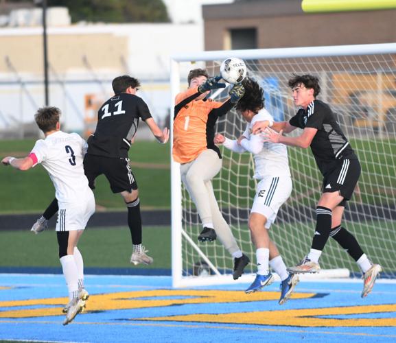 Ryan scores shootout winner, advances to 5th Region championship High