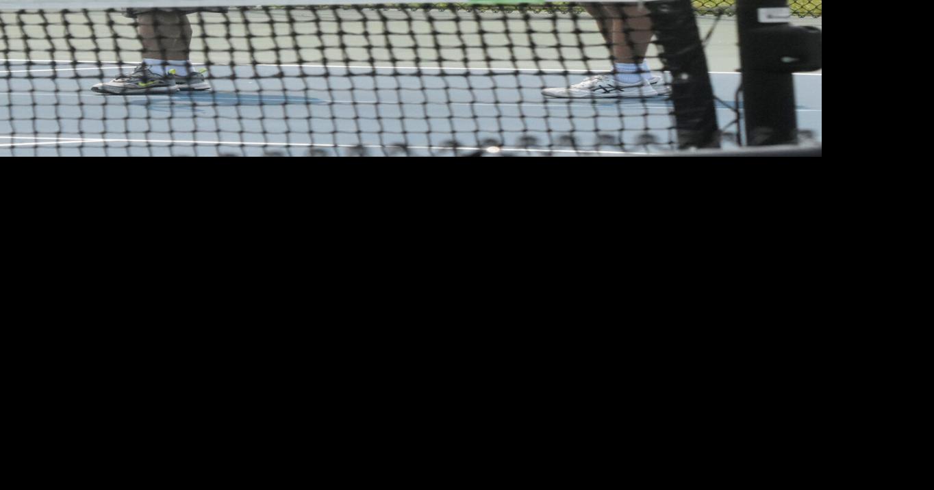 Elizabethtown Tennis Commission offering lessons, match play High