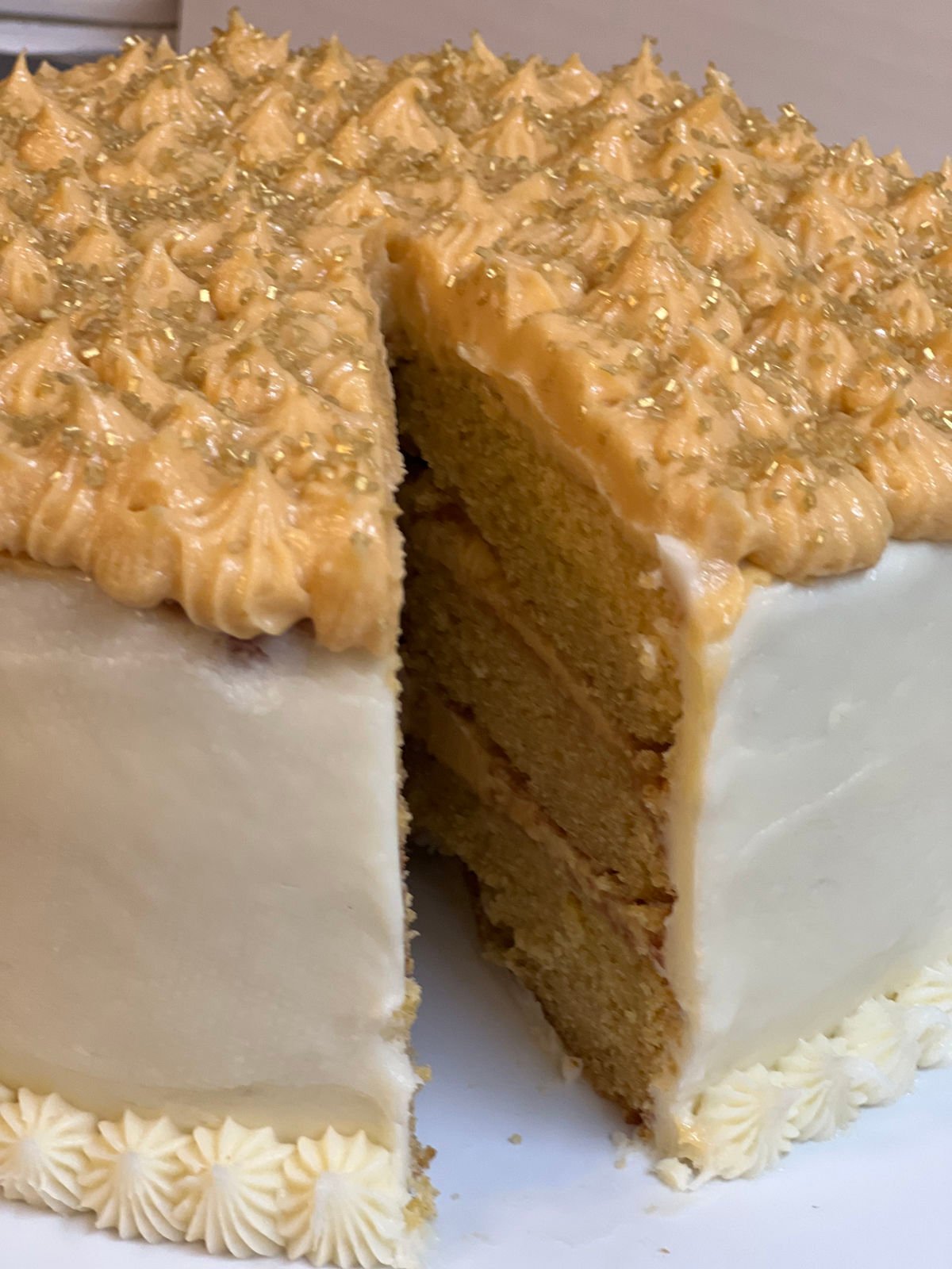Best Eggless Butterscotch Cake Recipe - Bakingo Blog