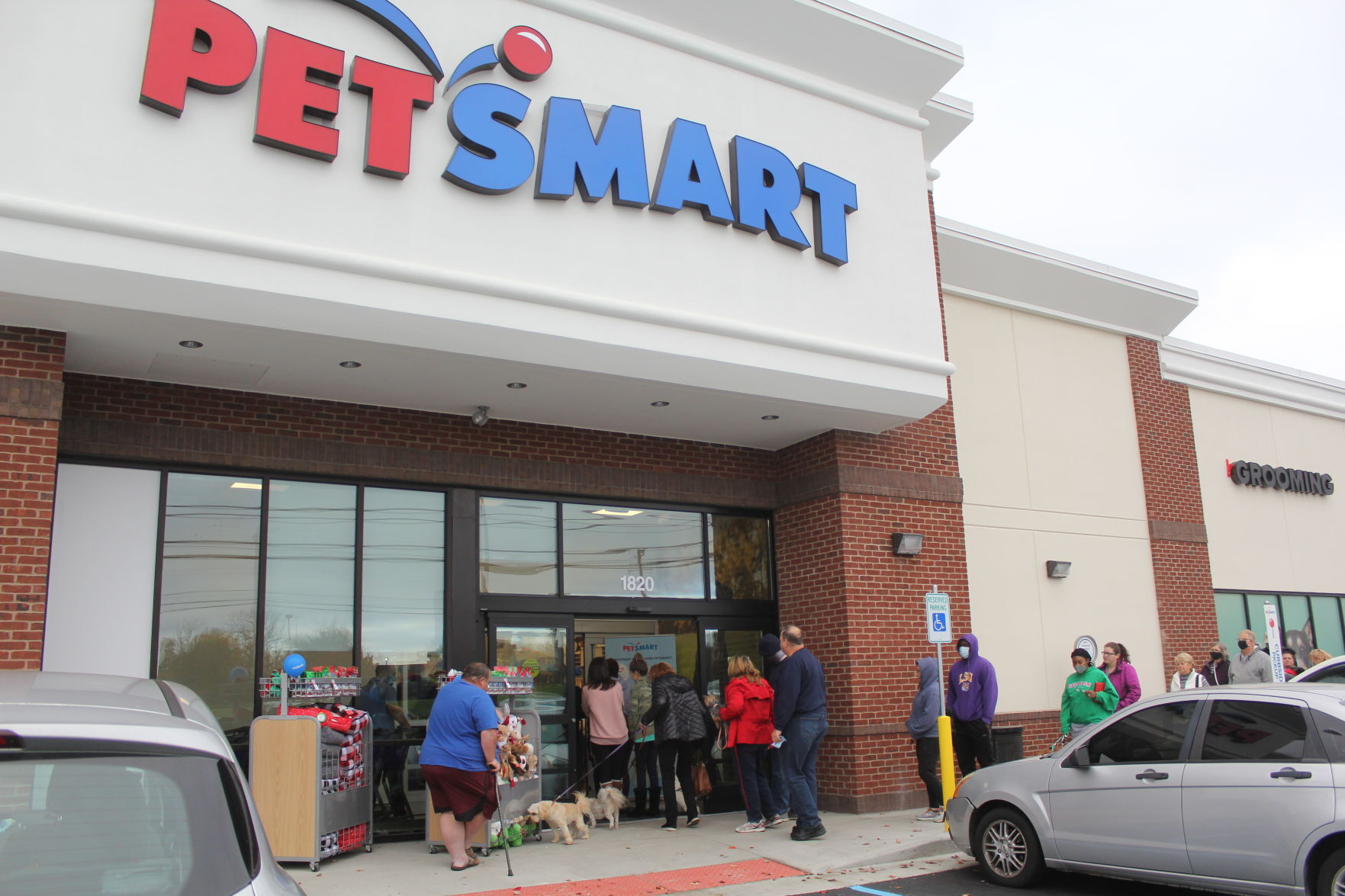 Local petsmart outlet stores