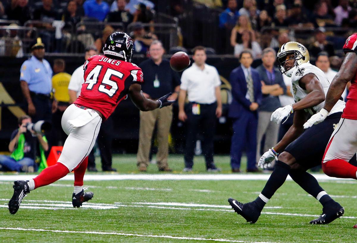 The 49ers acquire LB Deion Jones from the Saints for RB Zamir White, AP ...