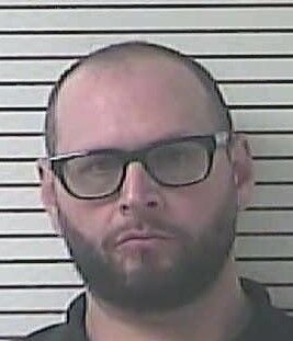 Radcliff man charged with sex offense against minor