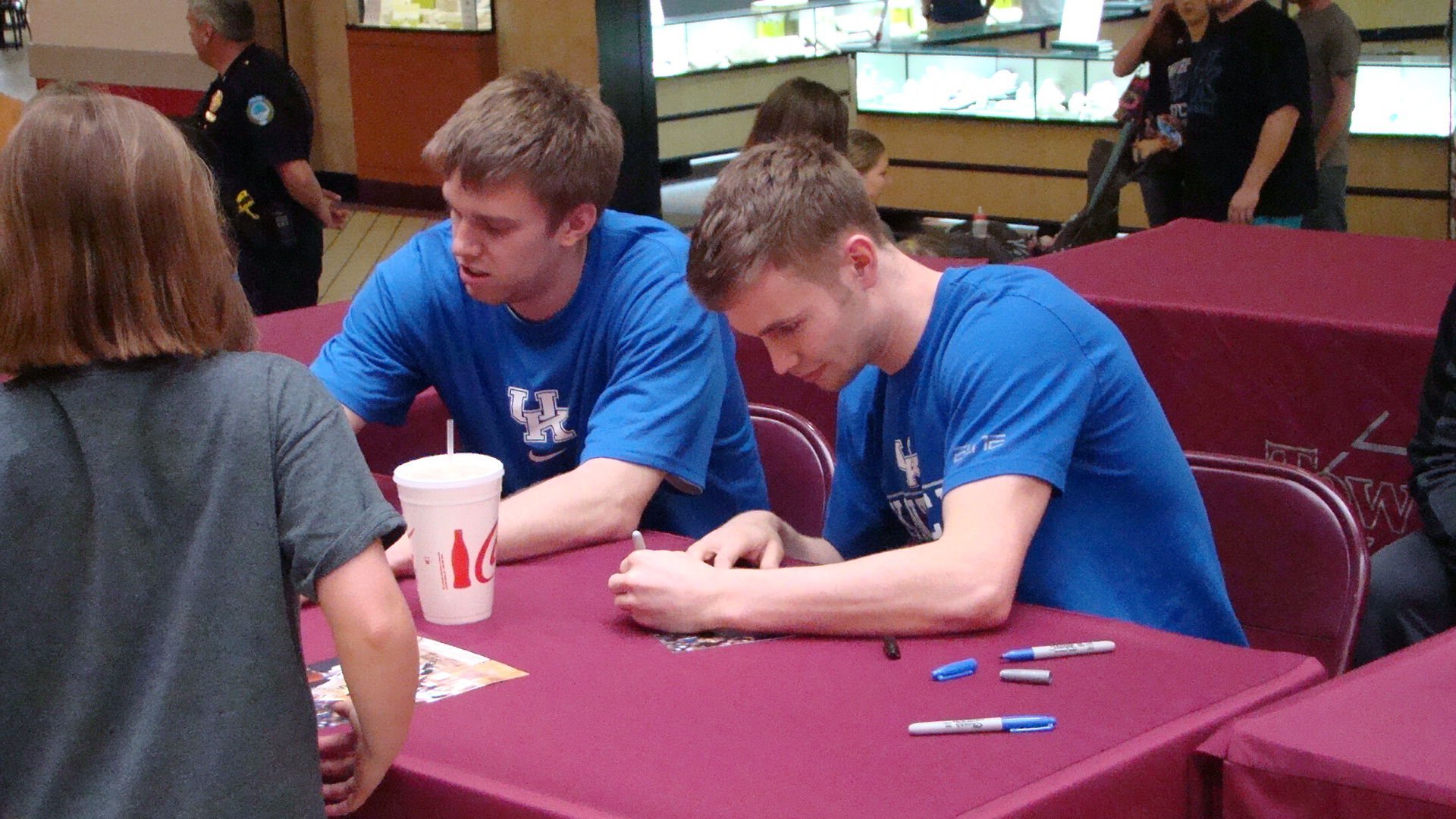 COLLEGE HOOPS: Fans Turn Out To Support Former Cats Polson, Hood (04/13 ...