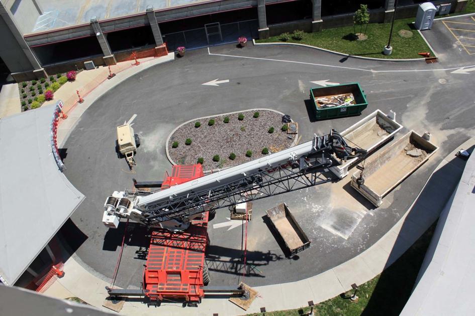 Roof Replacement Helipad Removal Taking Place At Hmh Local News Thenewsenterprise Com