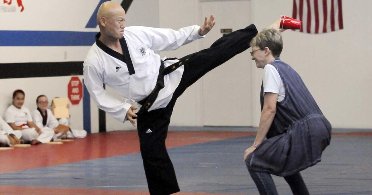Grand Master Lee celebrates 40 years of martial arts academy | Local News |  